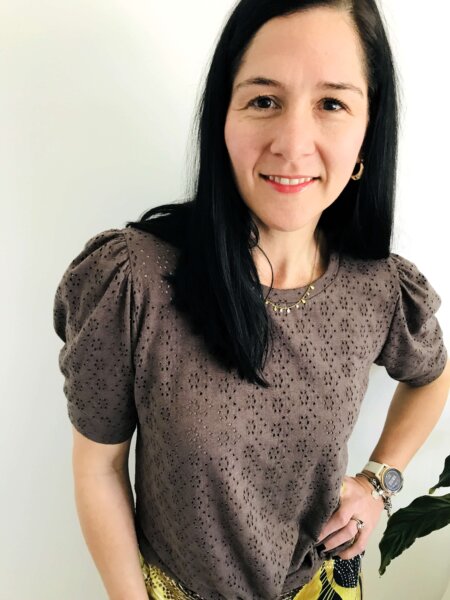 Pleat Sleeve Tee - Ash Brown Embroidery - Image 2