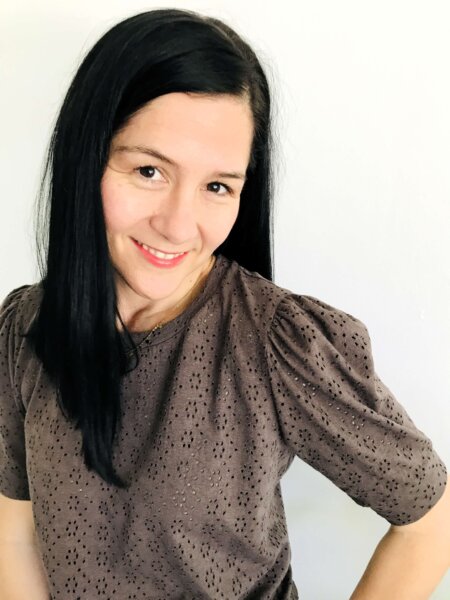 Pleat Sleeve Tee - Ash Brown Embroidery